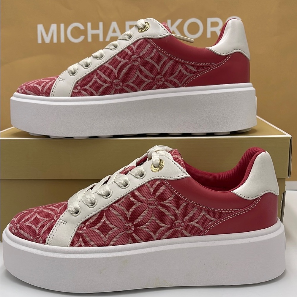 MICHAEL KORS ROMEY LACE UP MK FOULARD JQD MD
49F4RMFS1Y
LT BRY SBT
